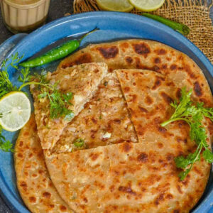 Aloo Paneer Paratha -(2Pcs)